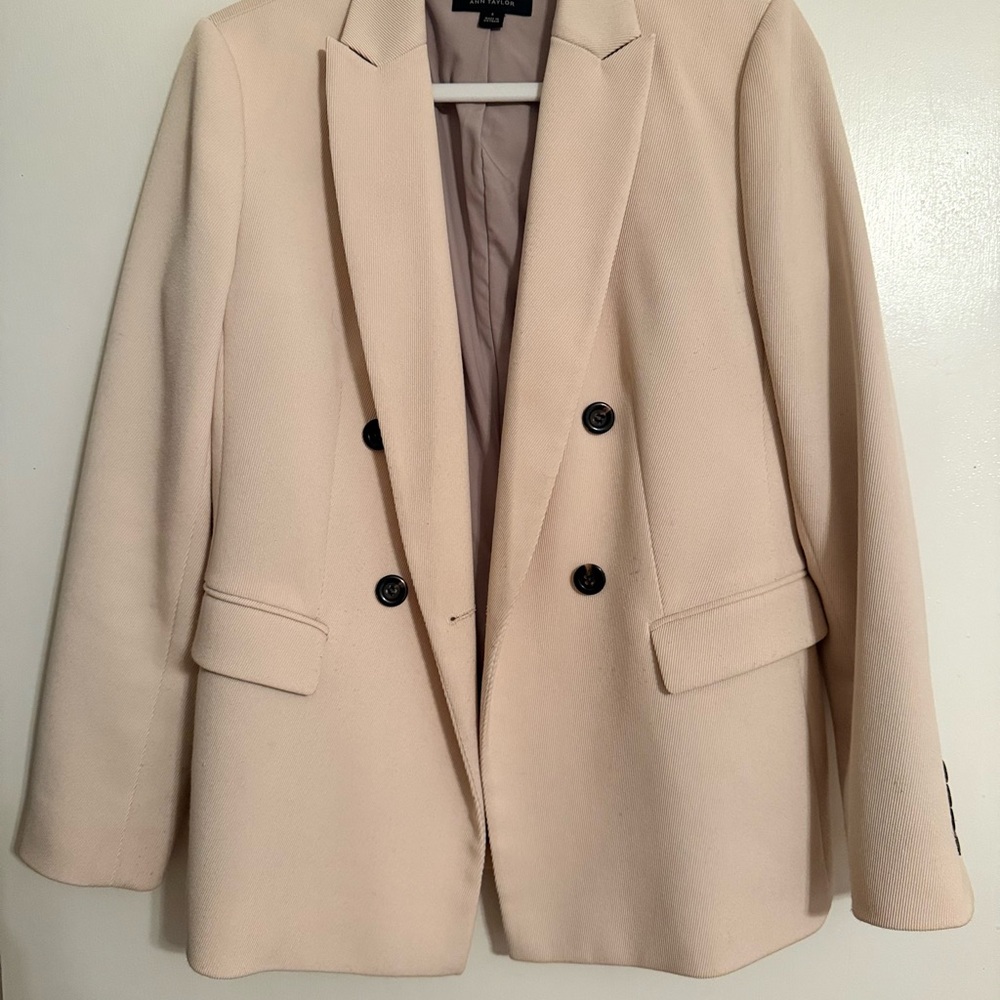 Ann Taylor Classic Cream Blazer